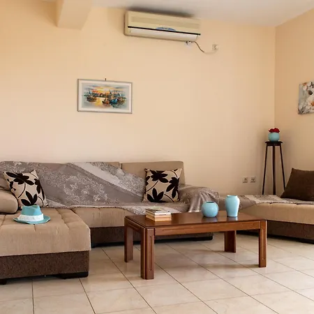 Ionian Mare Casa de Férias *