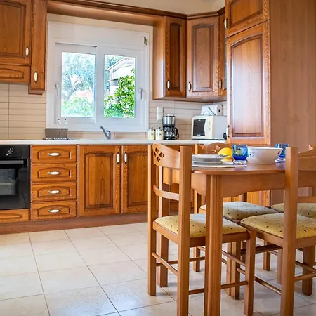 Ionian Mare Λακήθρα